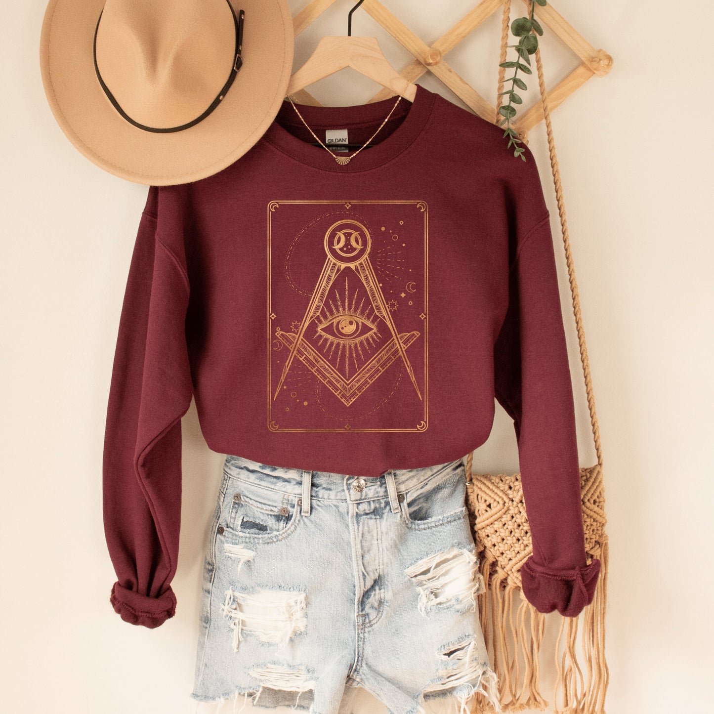 All Seeing Eye Sweatshirt, Tarot Card Sweatshirt, Halloween Sweatshirt, Mystical Tarot Sweatshirt, Celestial Sweatshirt, Witchy Sweat - Happy Place Studio